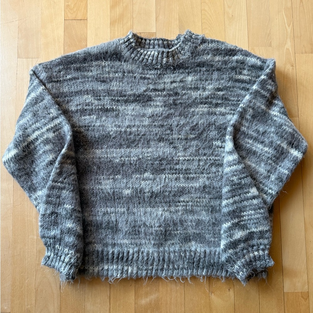 Cozy Gray Marled Knit Sweater with Lurex Yarn